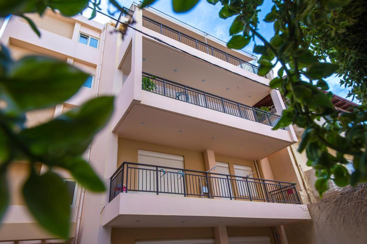 Chanion One Suites By Good Life Heraklion  Exterior photo